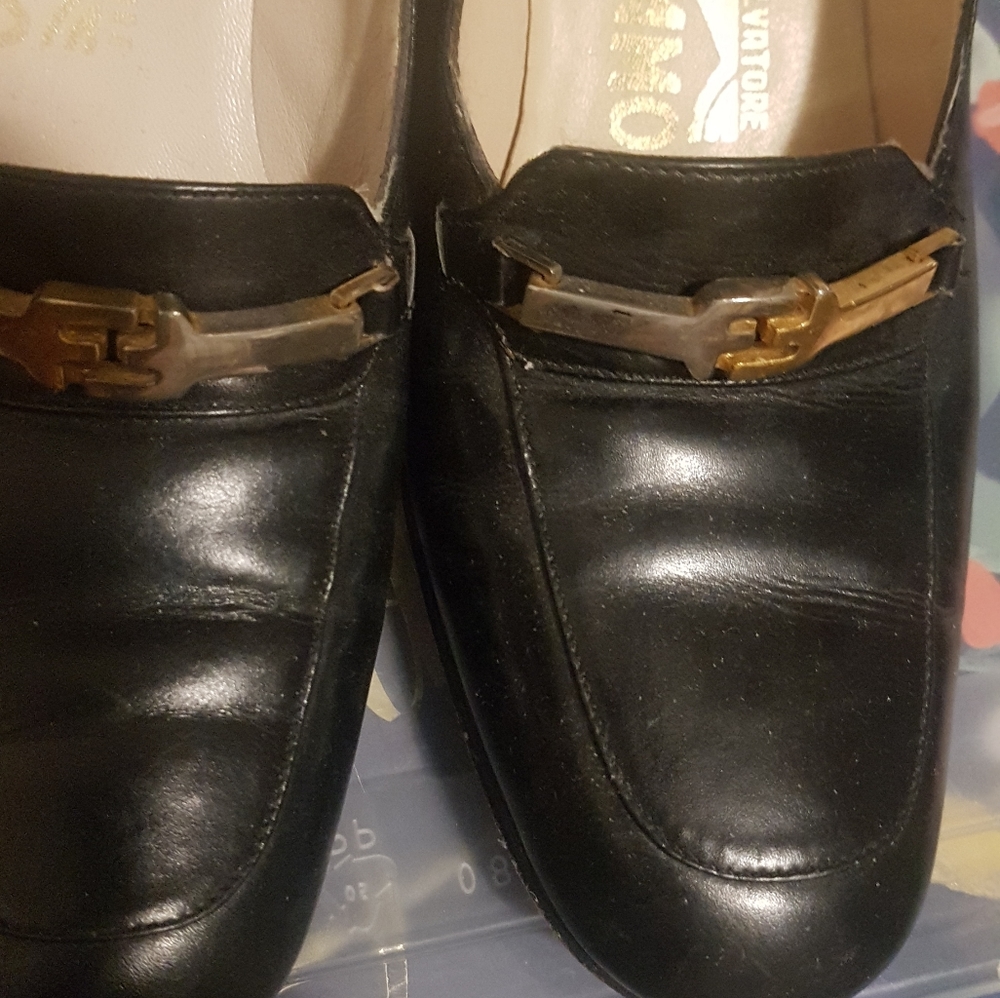Salvatore Ferragamo black  pumps